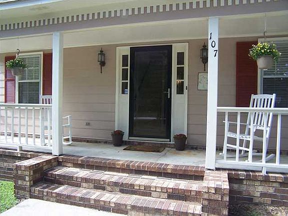 2nd image of 107 Evance Ct