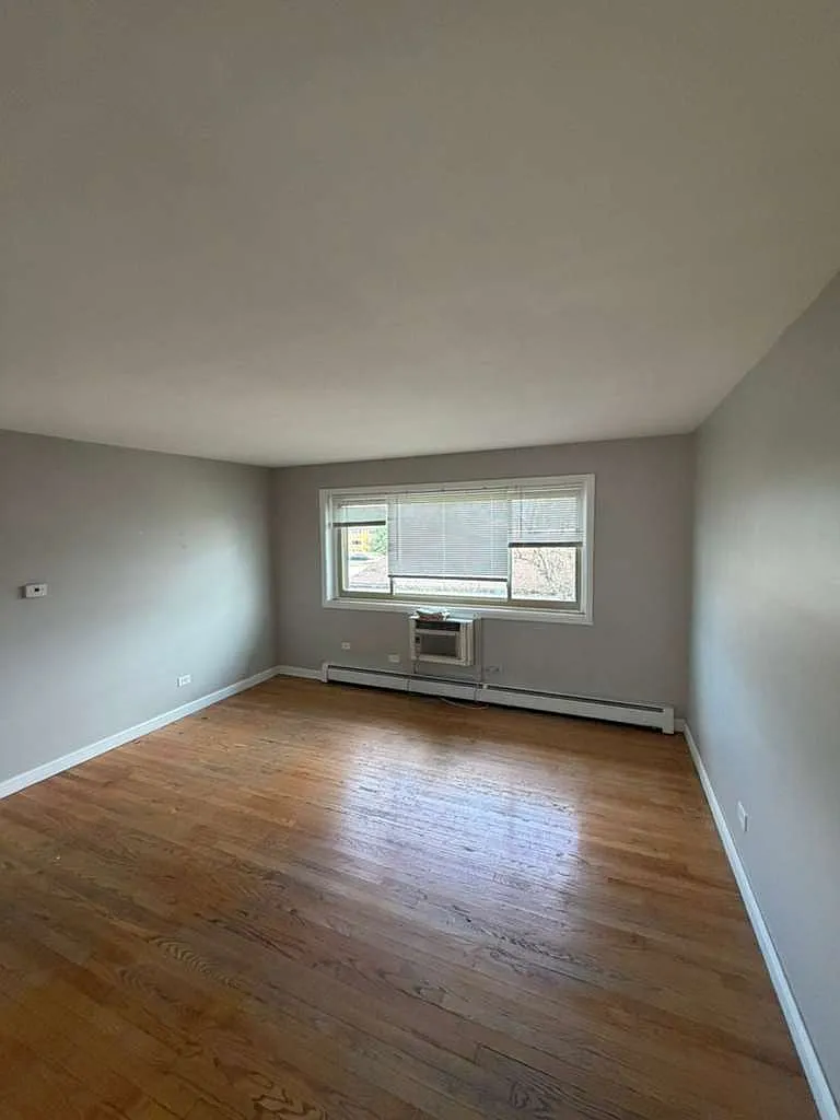 18429 S Torrence Ave — Photo 4