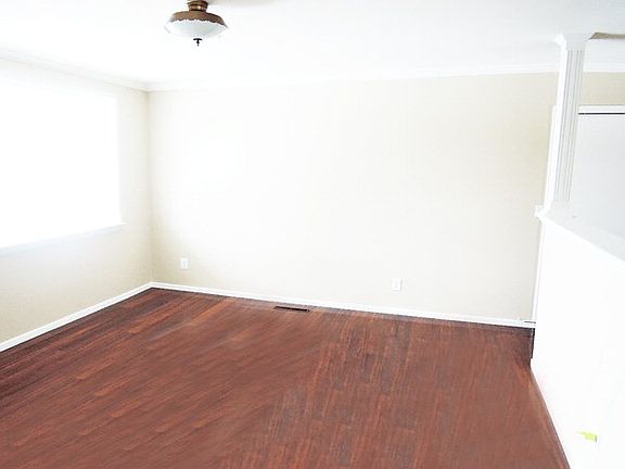 2nd image of 170 Melbourne Dr
