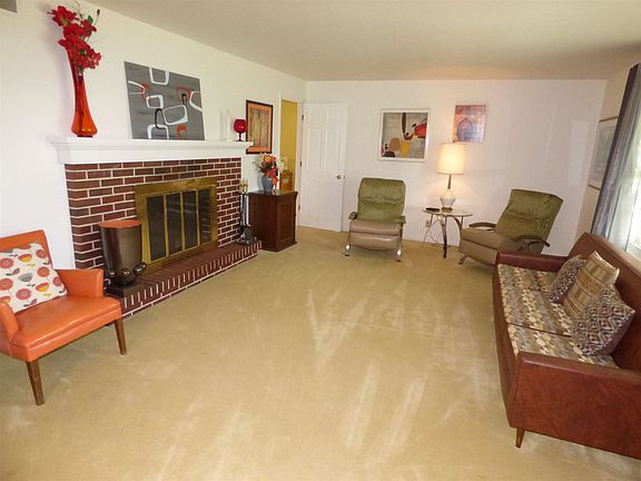 5th image of 3015 Kingsley Dr
