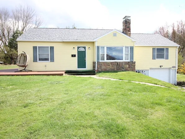 637 Morgantown Rd S, Uniontown, PA 15401