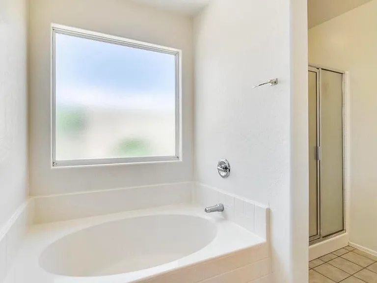 15340 W Laurel Ln — Photo 11