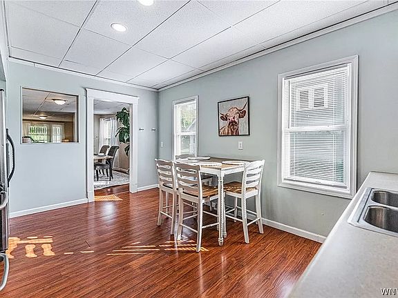 5th image of 150 Burch Ave #1