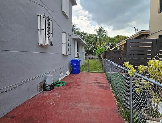 2nd image of 111 SW 31st Court