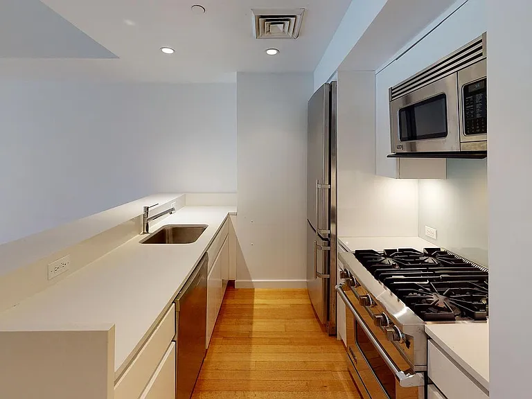 14 W 14th St #3C — Photo 10