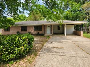 205 E Fairlane Dr, Longview, TX 75604