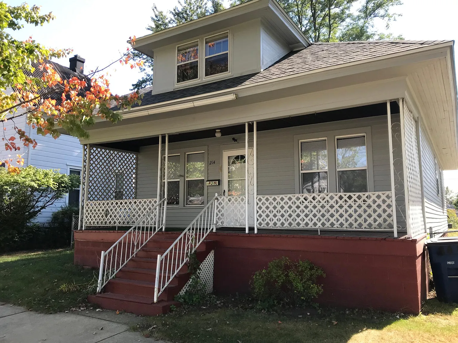 214 W Homer St photo 1