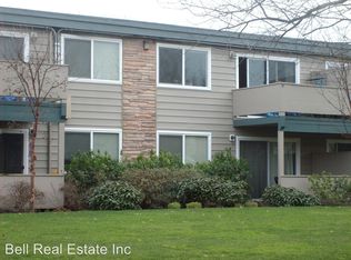 1879 M St APT 28, Springfield, OR 97477