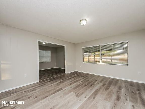 5th image of 6315 White Oak Ct