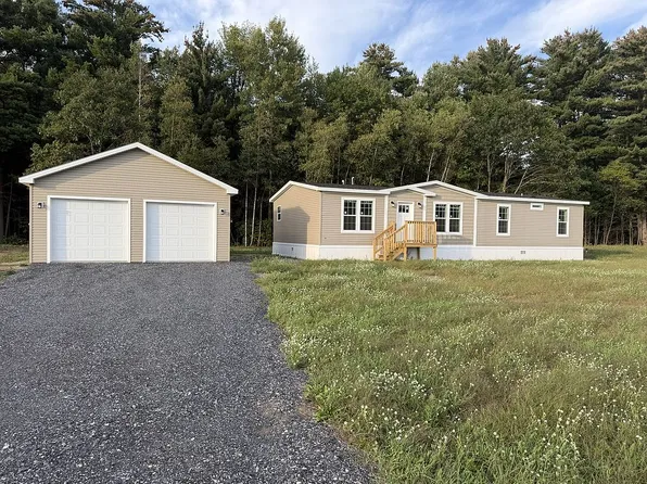 219 Ladimi Cir, Highgate, VT 05459