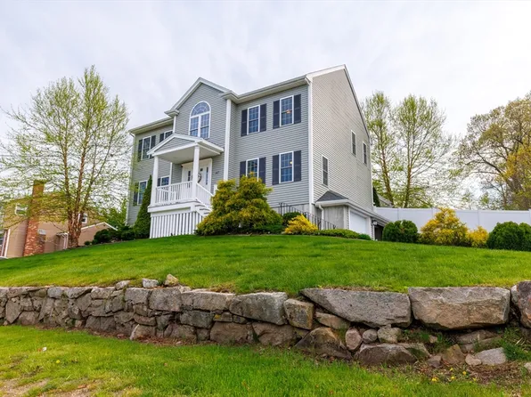 143 South St, Randolph, MA 02368