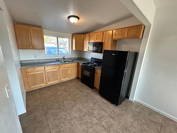 4th image of 3220 N 66th Pl Unit 1007