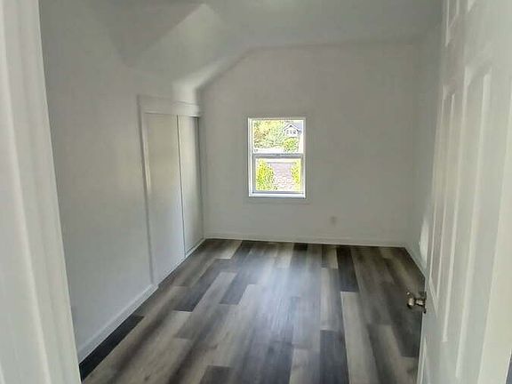 5th image of 4228 11th St