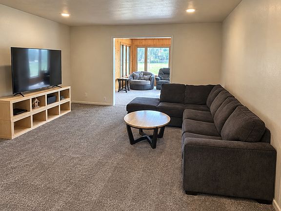3rd image of 13003 Judicial Rd