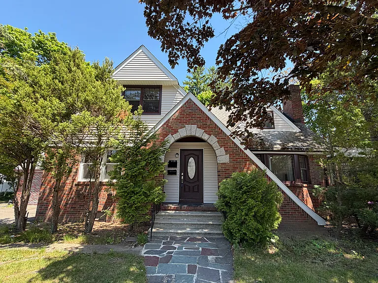 4-21 Saddle River Rd #1 — Photo 15
