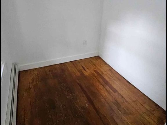 2nd image of 94 Laurel Ave #1