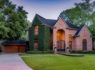 15 Wood Cove Dr, Spring, TX 77381