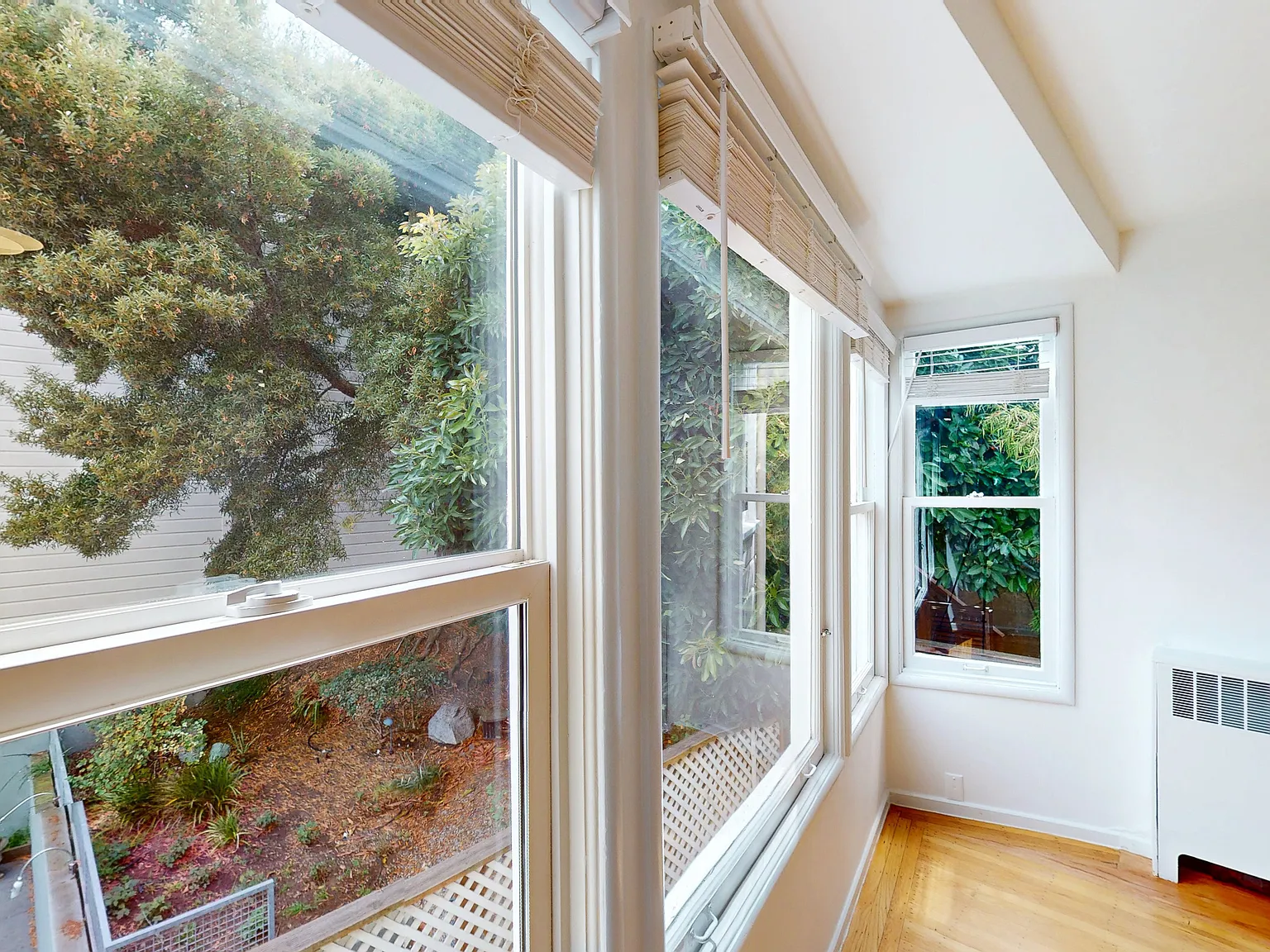 Spacious Studio in Castro / Dolores Park | Dishwasher | Pet Friendly — Photo 2