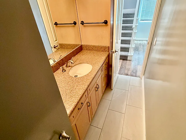 3221 Clay St — Photo 8