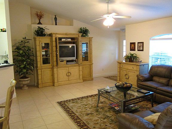 4th image of 12 Ryley Ln