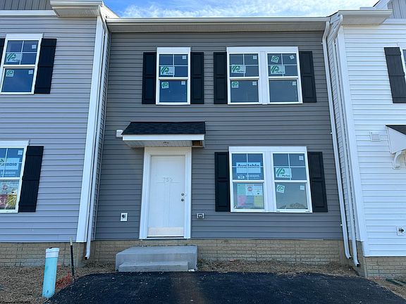 2nd image of 752 Mulligan Ct