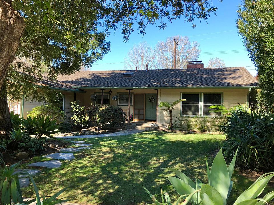 1st image of 934 Barcelona Dr