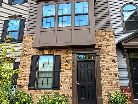 2nd image of 2684 Jetstream Rd