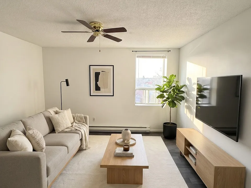 45 King Ave W #10