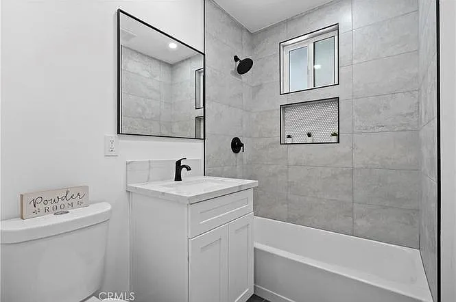 856 Newton St #856 — Photo 27