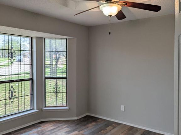 2nd image of 3029 Lawndale Dr
