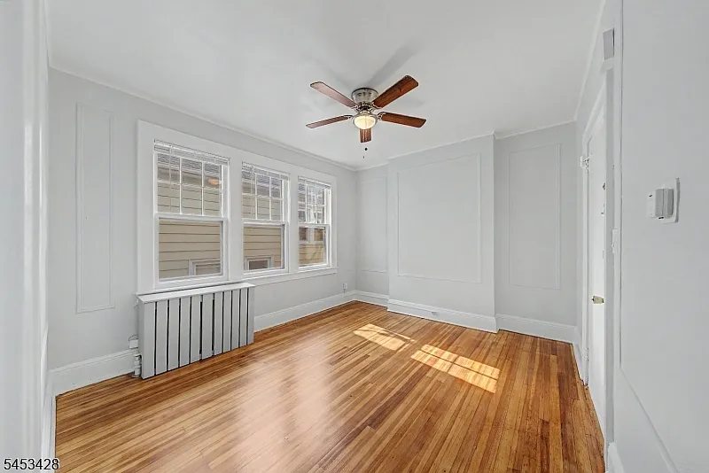 2 bed, 1.0 bath, $1,750 — Photo 3
