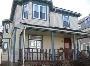 9 Brooks Ave, Newport, RI 02840