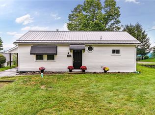 40 Viewmont Dr, Latrobe, PA 15650