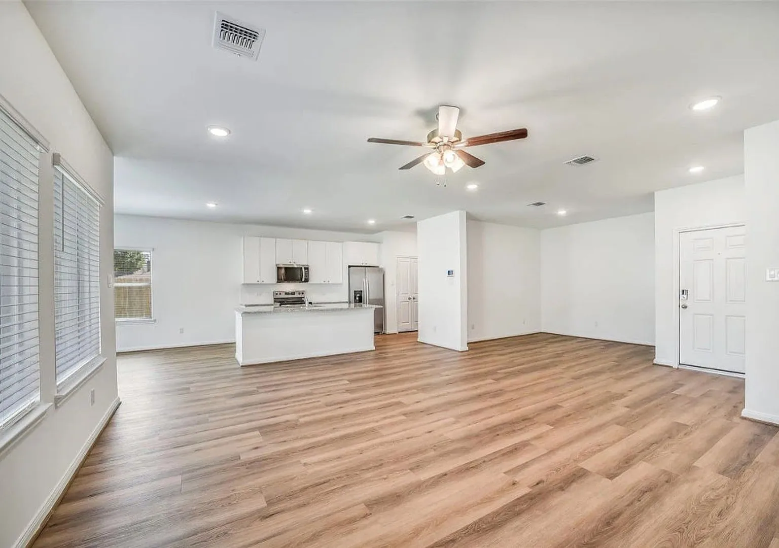 New construction home available for lease! — Photo 2