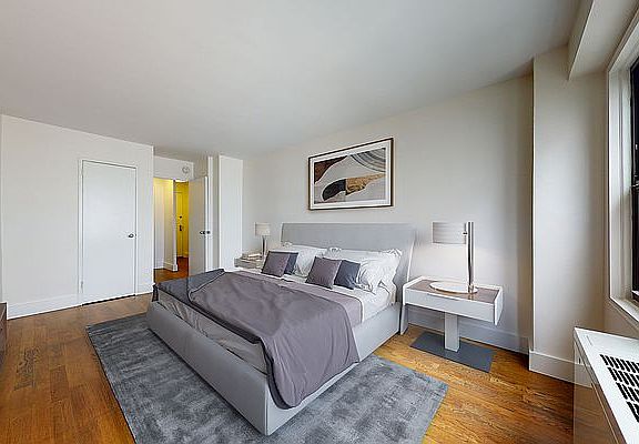 2nd image of 220 E 63rd St APT 2F