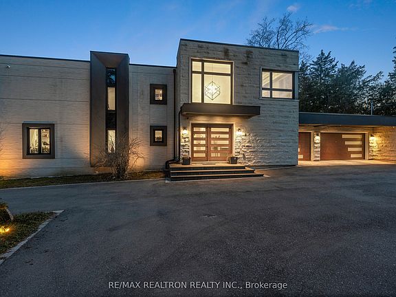 3rd image of 7 Albion Close