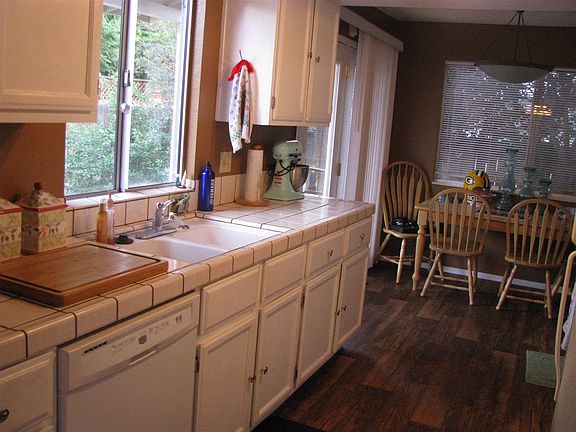 4th image of 2653 Sycamore Glen Dr