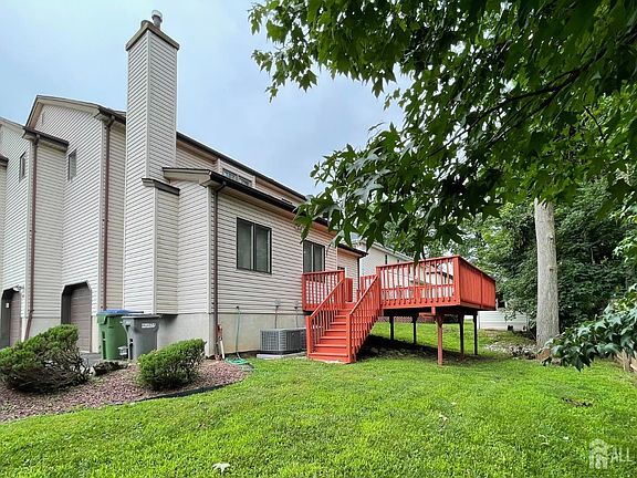 2nd image of 216 Fletcher St