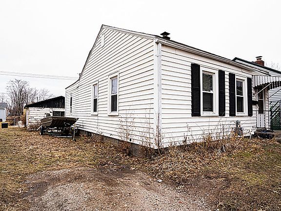 4th image of 415 19th Ave
