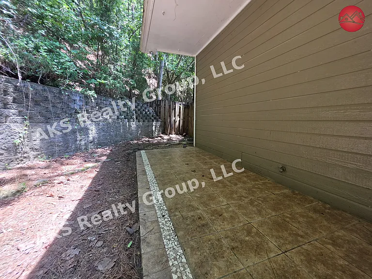 5004 Melrose Way — Photo 14
