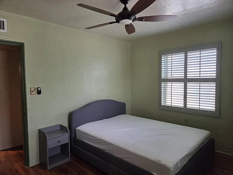 2501 E Drachman St — Photo 12