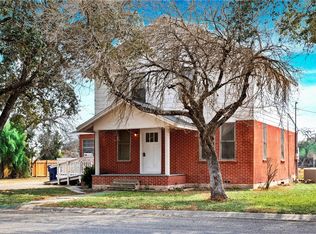 1016 E Market St, Sinton, TX 78387