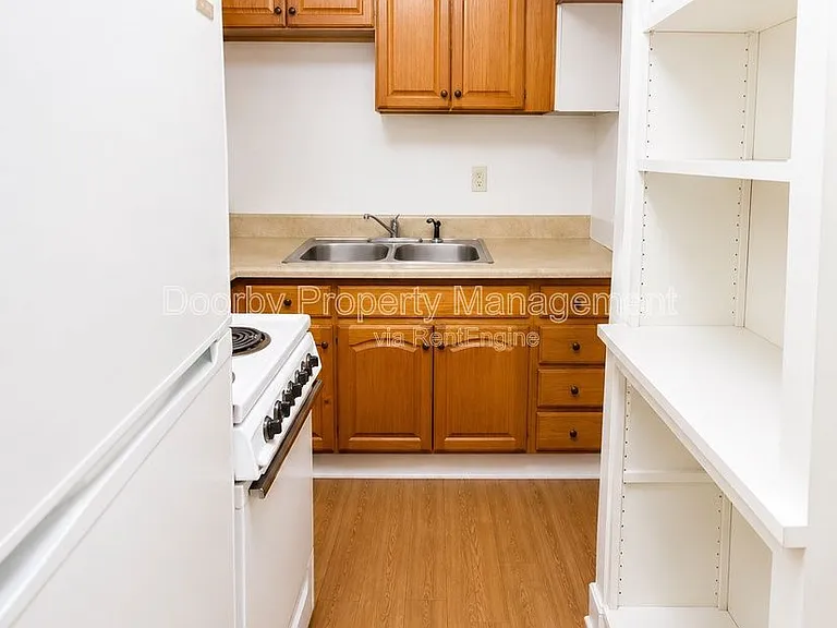 12 Bellflower Cir #2 — Photo 10