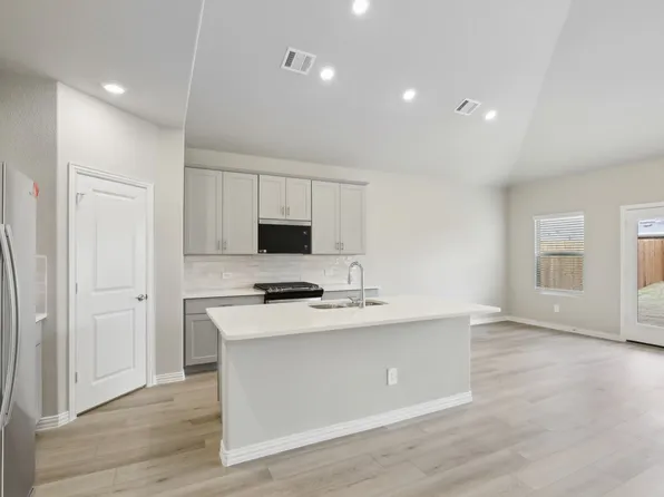 1161 Sage Dr, Lavon, TX 75166