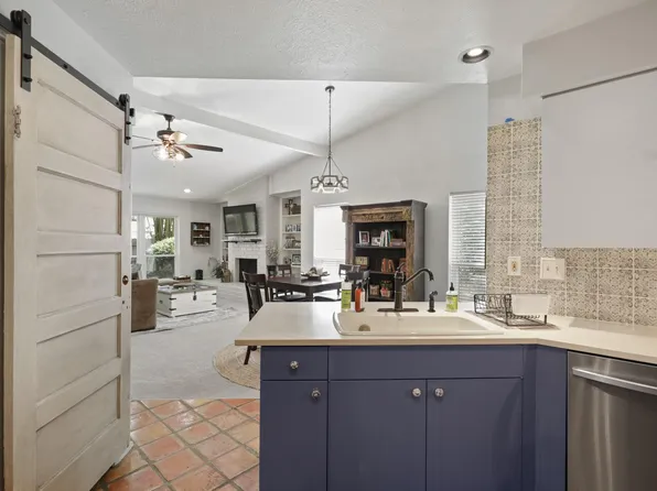 2638 Coopers Post Ln, Sugar Land, TX 77478