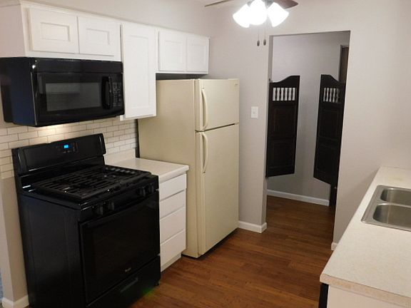 4th image of 3235 S Manor Dr APT 203