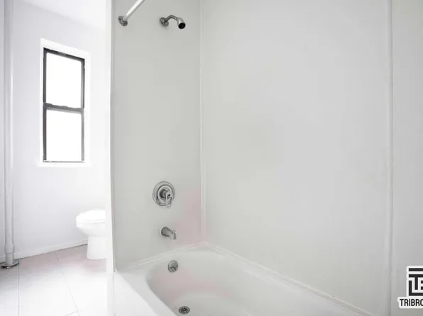 2327 Andrews Avenue North image 6 of 6