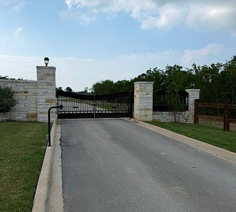 2nd image of 53 Waterfront Club Dr