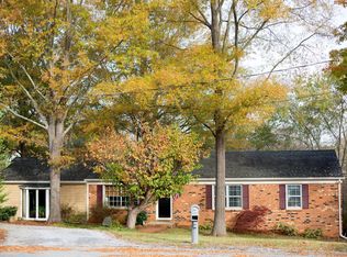 2 Valorie Ct, Lynchburg, VA 24502