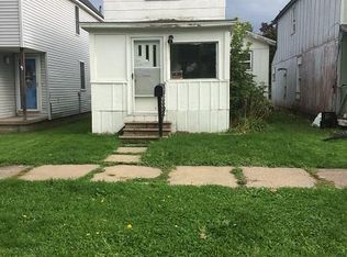 819 Lizzie St, Sault Sainte Marie, MI 49783